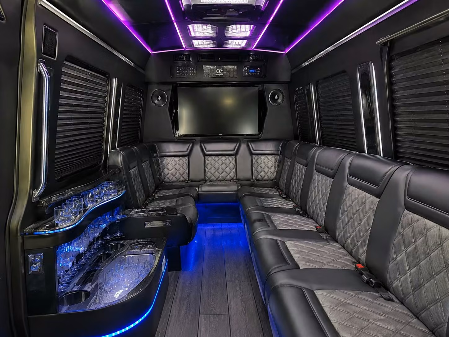 whether you re tailgating at levi s stadium or catching a giants game at oracle park charterbusantioch com has you covered